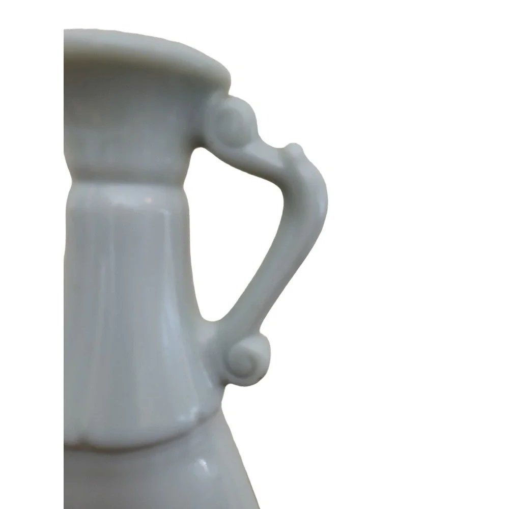 1963 Jim Beam DELFT BLUE Decanter Bottle White With Blue‎ Ship Windmill D-334
